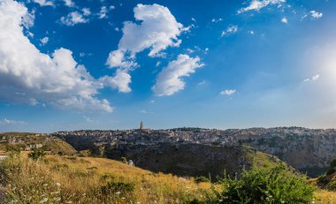 İtalya 'nın Matera kentinin manzaralı görüntüleri.