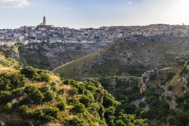 İtalya 'nın Matera kentinin manzaralı görüntüleri.