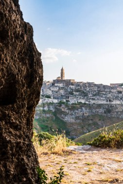 İtalya 'nın Matera kentinin manzaralı görüntüleri.