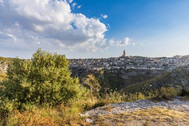İtalya 'nın Matera kentinin manzaralı görüntüleri.