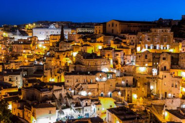 İtalya 'nın Matera kentinin manzaralı görüntüleri.