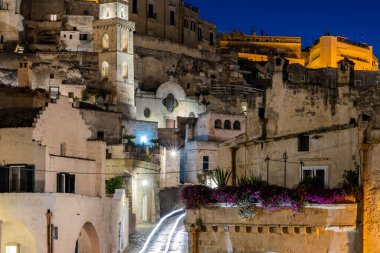 İtalya 'nın Matera kentinin manzaralı görüntüleri.