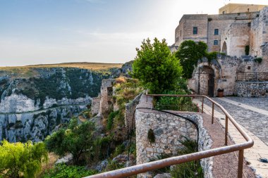 İtalya 'nın eski Monte Sant' Angelo kasabasının güzel manzarası