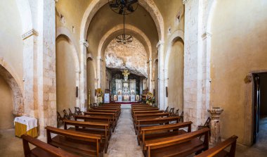 Monte Sant Angelo 'daki eski kasaba, Puglia, İtalya