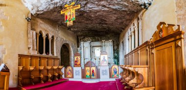 Monte Sant Angelo 'daki eski kasaba, Puglia, İtalya