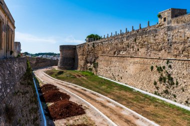 İtalya 'nın Otranto kentindeki mimari tarihi binalar