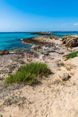 Punta della Suina, İtalya: 17 Haziran 2019: Punta della Suina, İtalya 'daki deniz manzarası