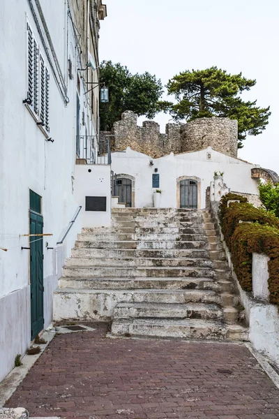 Hermosa Vista Del Casco Antiguo Monte Sant Angelo Italia — Foto de Stock