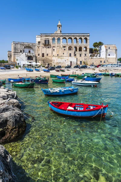 Polignano Mare イタリア 6月2019 イタリア南部アドリア海沿岸の町Polignano Mare 町の素晴らしい景色 — ストック写真