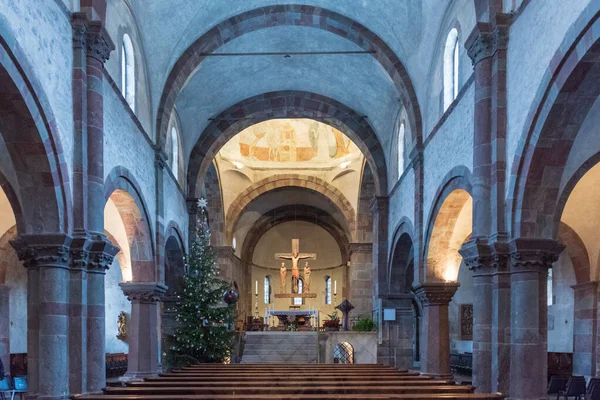 2019年1月2日 布鲁尼科 San Candido 该镇古老教堂的内部 — 图库照片