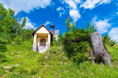 Yazın Sappada dağ köyünün güzel manzarası