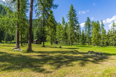 Görkemli Dolomitlerin manzarası Val Fiscalina, Güney Tyrol