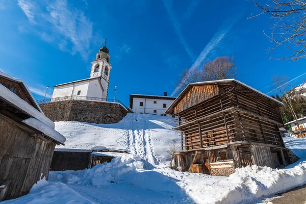 Utsikt Över Kommunen Sauris Provinsen Udine Den Italienska Regionen Friuli — Stockfoto