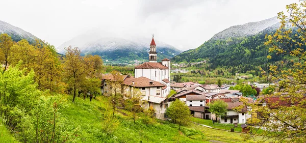 Blick Auf Die Gemeinde Sutrio Der Provinz Udine Der Italienischen — Stockfoto