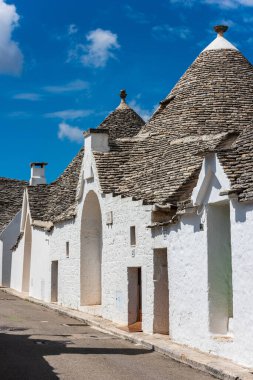 İtalya 'nın Alberobello köyündeki geleneksel trulli evleri