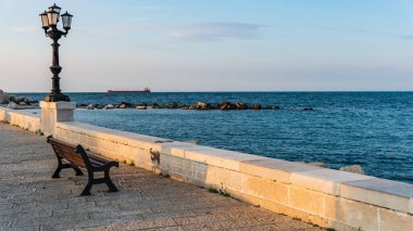 İtalyan Bari şehir mimarisinin güzel manzarası