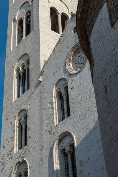 意大利巴里旧城建筑的美丽景色 — 图库照片