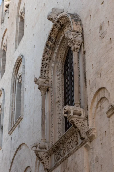 Красивый Вид Старую Архитектуру Итальянского Города Бари — стоковое фото