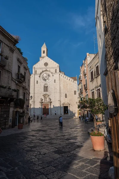 古いイタリアのバーリ市の建築の美しい景色 — ストック写真