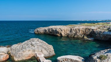 Monopoli yakınlarındaki deniz manzarası harika.