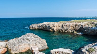 Monopoli 'de güzel deniz ve sahil