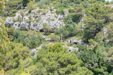 Doğa arka planındaki dağ manzarasının güzel manzarası