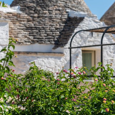 Martina Franca, Apulia, İtalya - İtalya 'da Geleneksel Apulian Trulli çiftlik evi
