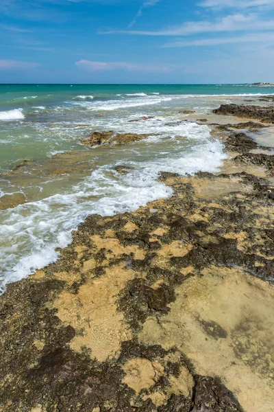 Schöner Blick Auf Die Meeresküste Der Nähe Von Monopoli — Stockfoto