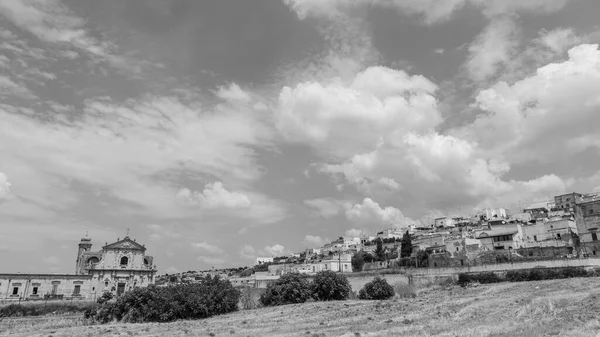 Massafra Její Rokle Domy Postavené Skále Puglia Objevení Itálie — Stock fotografie