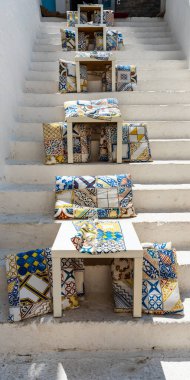 Güneşli bir yaz gününde Ostuni 'de manzara, Apulia (Puglia), güney İtalya.