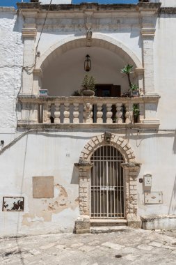 Antik Puglia 'nın işaretleri. Beyaz şehir. Ostuni..