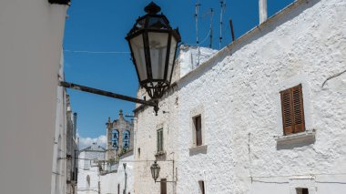 Antik Puglia 'nın işaretleri. Beyaz şehir. Ostuni..