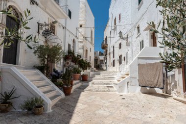 Antik Puglia 'nın işaretleri. Beyaz şehir. Ostuni..