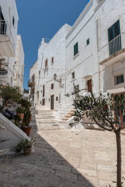 Antik Puglia 'nın işaretleri. Beyaz şehir. Ostuni..