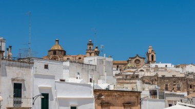 İtalya 'nın Ostuni şehrinin güzel manzarası