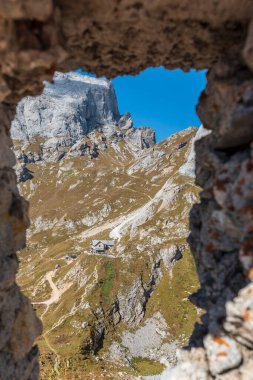 İtalya 'daki Peralba dağının güzel manzarası