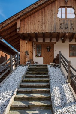 İtalya 'nın dağlarındaki Sappada köyü