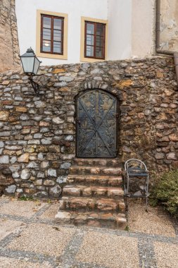 Skofja Loka mimarisi ve şehir manzarası, Slovenya, Aralık 2018