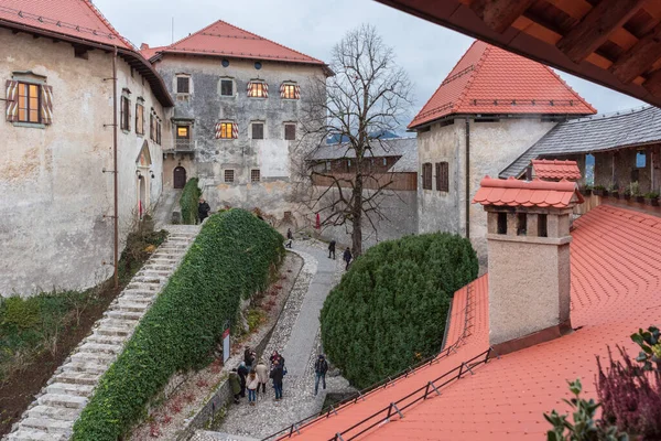 Eski Ortaçağ Kasabası Manzarası Arka Planda Seyahat Yeri — Stok fotoğraf