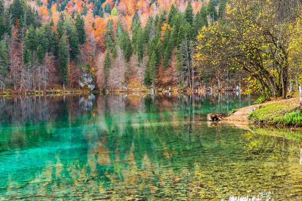 Krásné Dolní Jezero Fusine Friuli Itálie — Stock fotografie