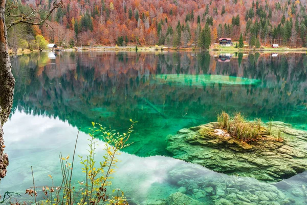 Гарне Нижнє Озеро Фусіне Фріулі Італія — стокове фото