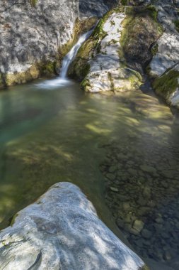 Montenars, Tulin şelalesi. Orvenco deresi