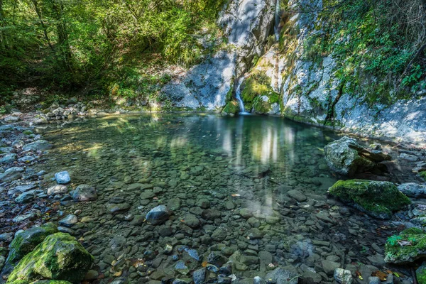 Montenares Cachoeira Tulin Fluxo Orvenco — Fotografia de Stock