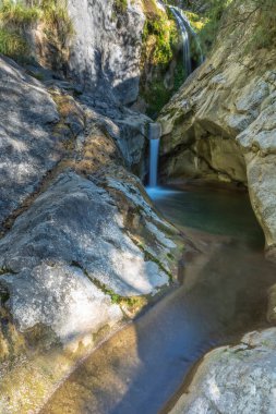 Montenars, Tulin şelalesi. Orvenco deresi