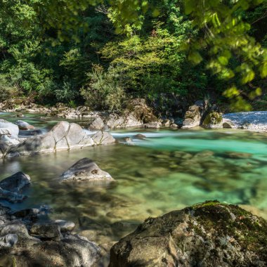 Crosis Tarcento İtalya 'nın güzel şelaleleri