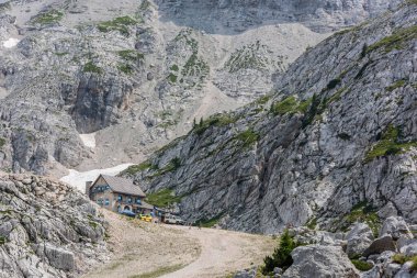 Canin Dağı yaylası. Karst bahçesi. dağlar ve doğa manzarası 