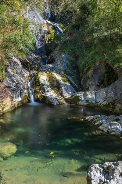 Montenars, Tulin şelalesi. Orvenco deresi
