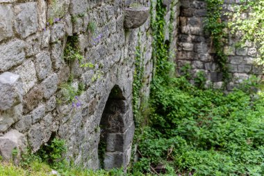 İtalya 'nın Gemona del Friuli kasabası.