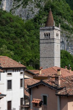 İtalya 'nın Gemona del Friuli kasabası.