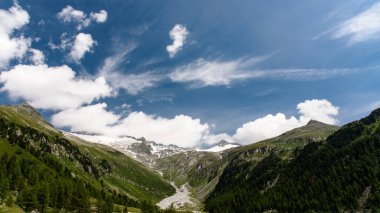Dolomitlerin güzel manzarası, İtalya.